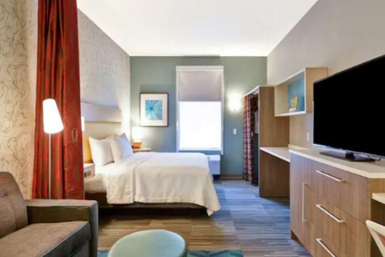 Home2 Suites By Hilton Queensbury Lake George Екстер'єр фото