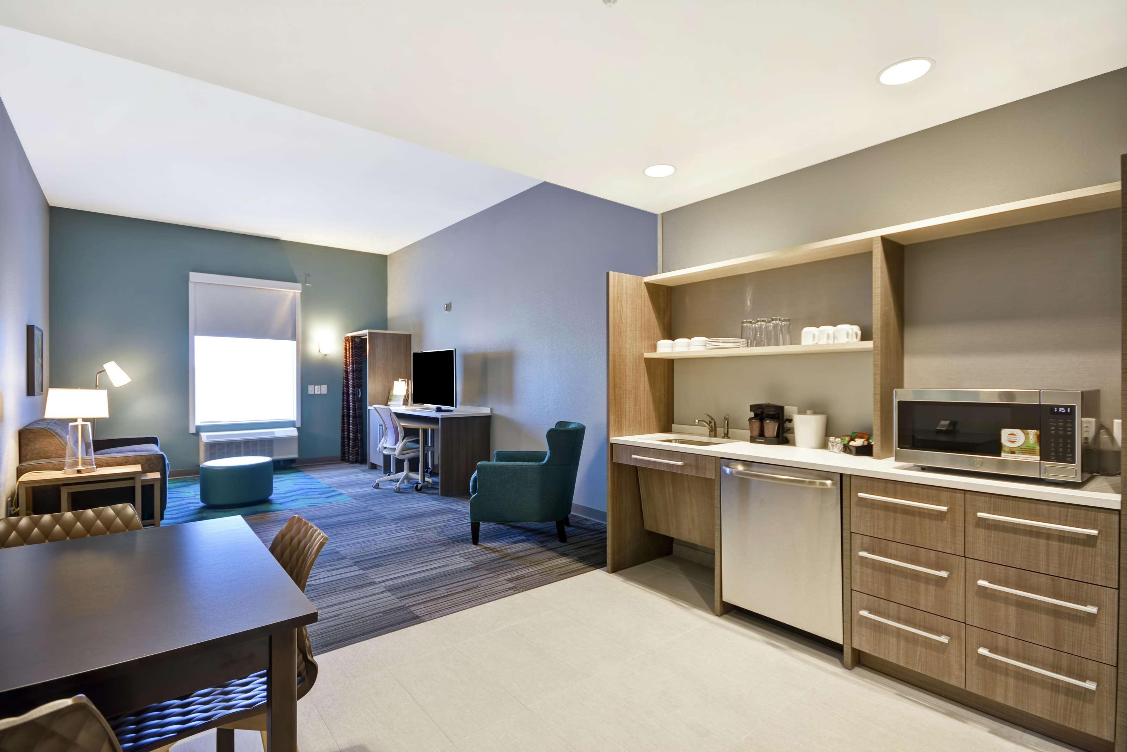 Home2 Suites By Hilton Queensbury Lake George Екстер'єр фото