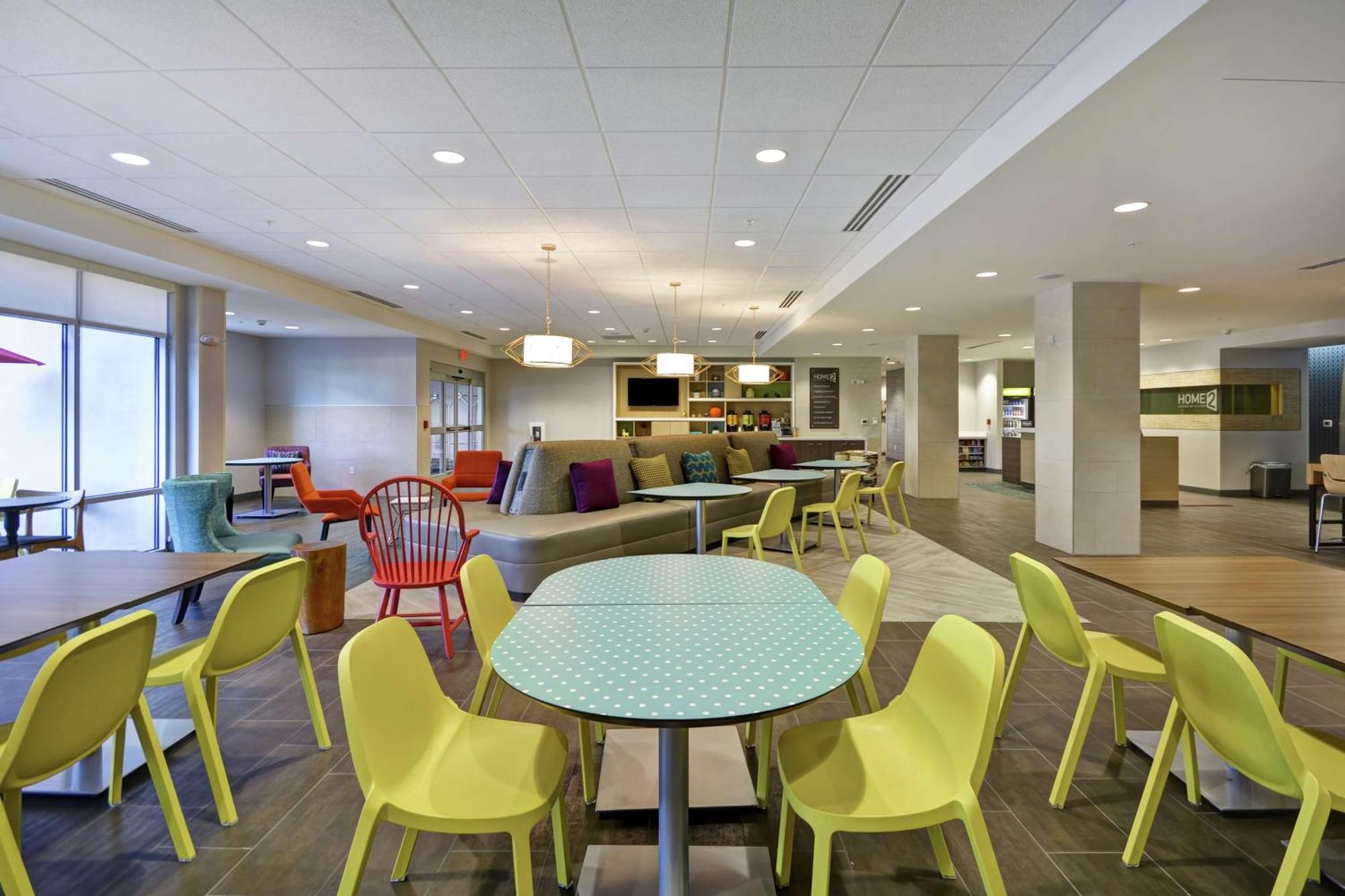 Home2 Suites By Hilton Queensbury Lake George Екстер'єр фото
