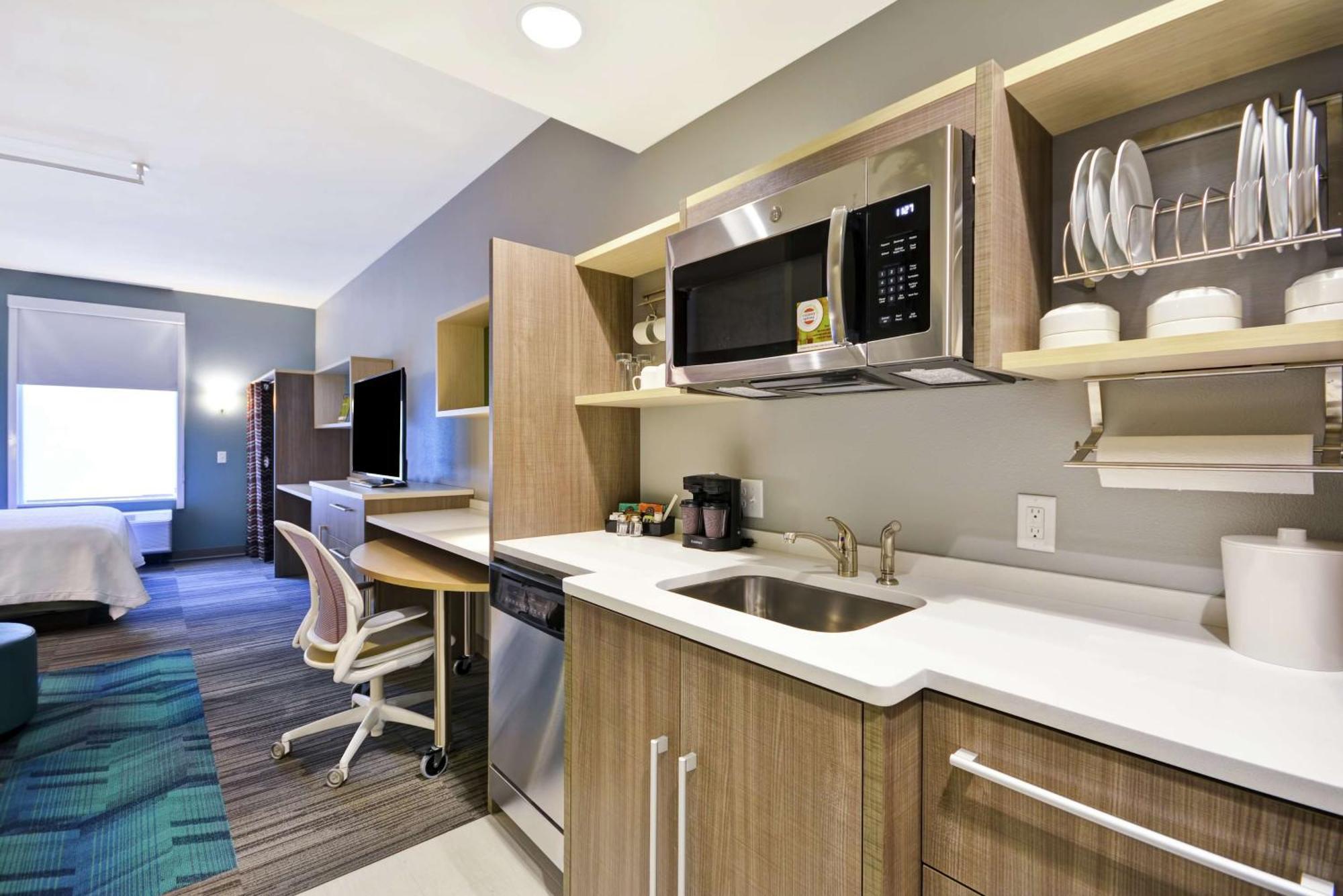 Home2 Suites By Hilton Queensbury Lake George Екстер'єр фото