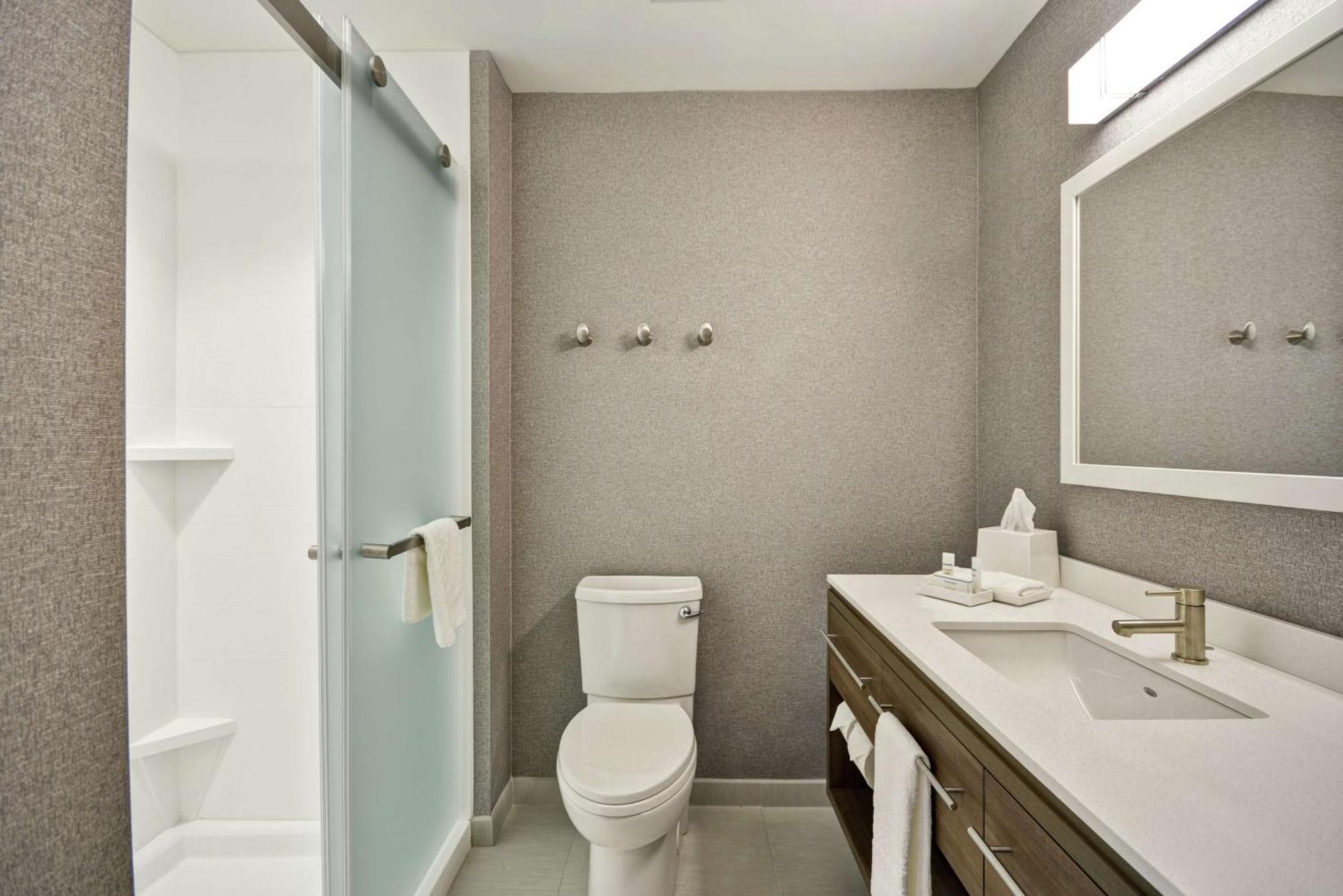 Home2 Suites By Hilton Queensbury Lake George Екстер'єр фото