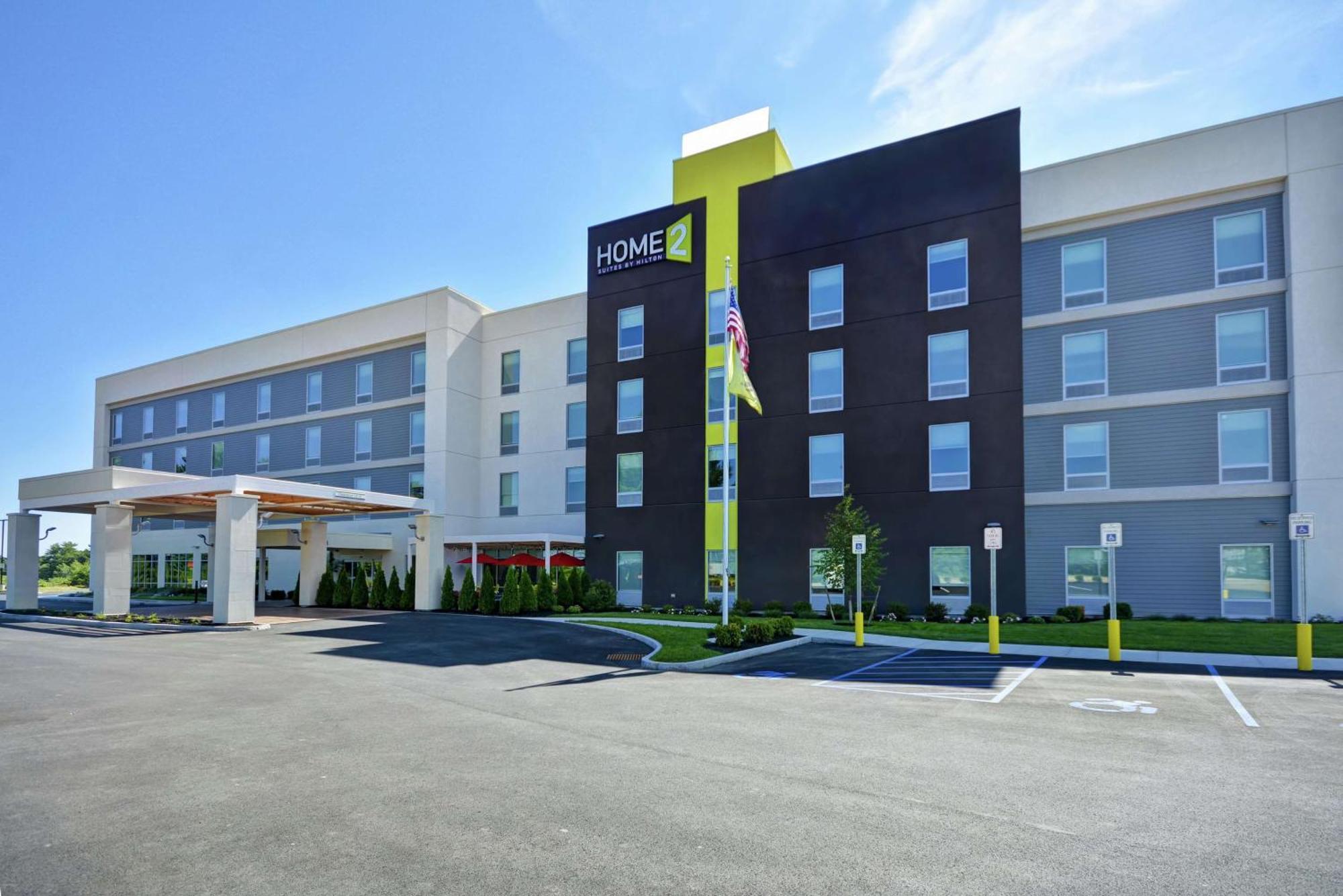 Home2 Suites By Hilton Queensbury Lake George Екстер'єр фото